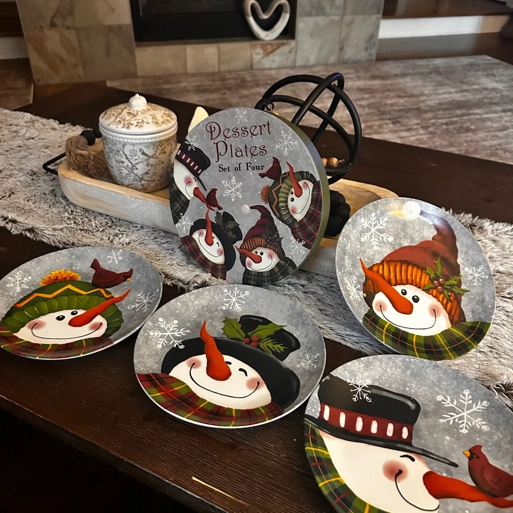 Snowman Dessert Plates Set of Four